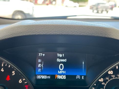 Used 2019 Ford Escape SE AWD/4WD image 15