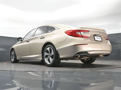 Used 2019 Honda Accord EX image 30