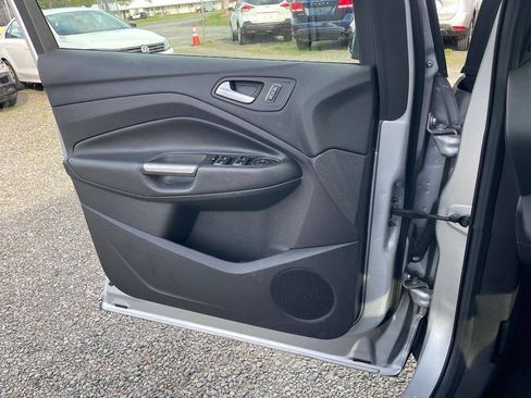 Used 2014 Ford Escape SE w/ Equipment Group 201A FWD image 22