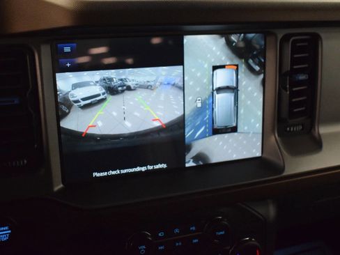 Used 2023 Ford Bronco Outer Banks image 52