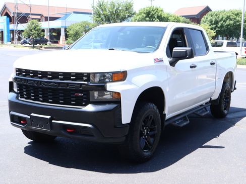 Used 2020 Chevrolet Silverado 1500 Custom Trail Boss AWD/4WD image 26