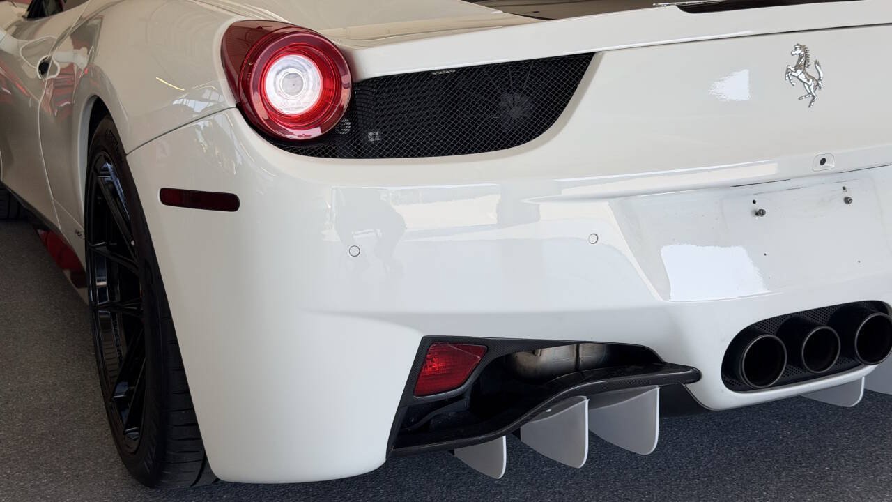 Used 2012 Ferrari 458 Italia Coupe RWD image 37