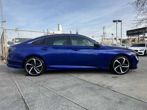 Used 2019 Honda Accord Sport image 4