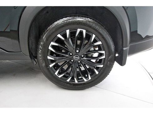 Used 2026 Nissan Rogue SV FWD image 28