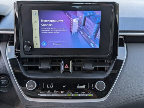 Used 2025 Toyota Corolla Cross AWD Hybrid image 17