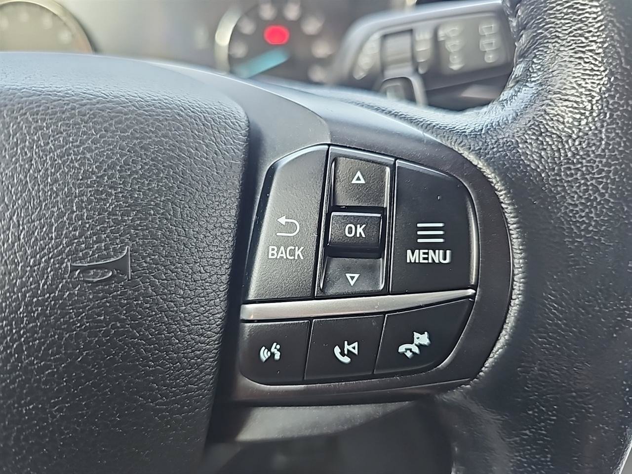 Used 2020 Ford Explorer XLT w/ Equipment Group 202A AWD/4WD image 11