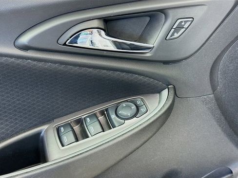 Used 2024 Chevrolet Malibu LT FWD image 19