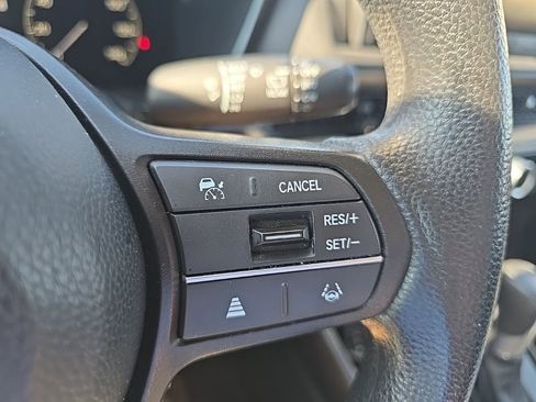Used 2024 Honda CR-V LX image 17