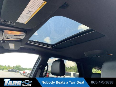 Used 2024 Dodge Durango GT AWD/4WD image 16