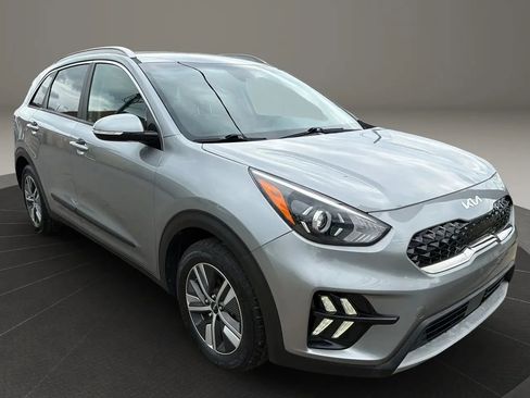 Used 2022 Kia Niro EX FWD image 3