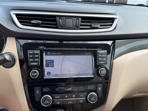 Used 2014 Nissan Rogue SL w/ SL Premium Package AWD/4WD image 16