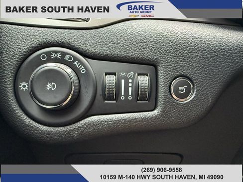 Used 2022 Jeep Cherokee Limited image 19