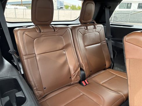 Used 2020 Lincoln Aviator Reserve w/ Equipment Group 201A image 39