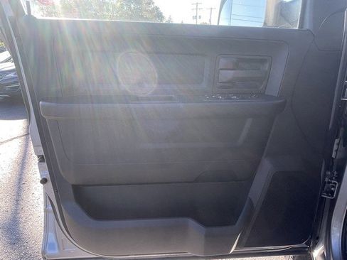 Used 2021 RAM 2500 Tradesman w/ Chrome Appearance Group image 12