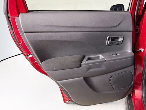 Used 2024 Mitsubishi Outlander Sport ES image 25