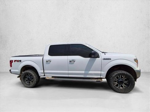 Used 2018 Ford F150 XLT w/ Equipment Group 302A Luxury AWD/4WD image 4