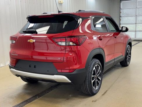 New 2026 Chevrolet TrailBlazer LT w/ LT Cold Weather Package FWD image 5