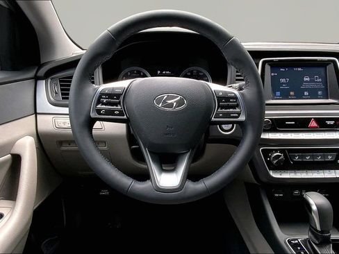 Used 2018 Hyundai Sonata SEL FWD image 8