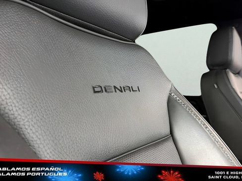 Used 2025 GMC Yukon Denali AWD/4WD image 31