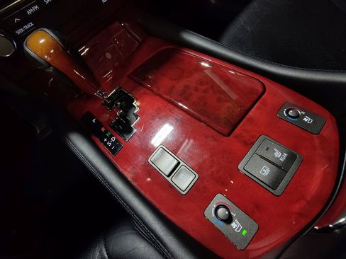 Used 2012 Lexus LS 460 AWD image 31