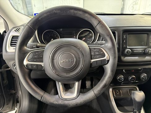 Used 2018 Jeep Compass Sport image 15