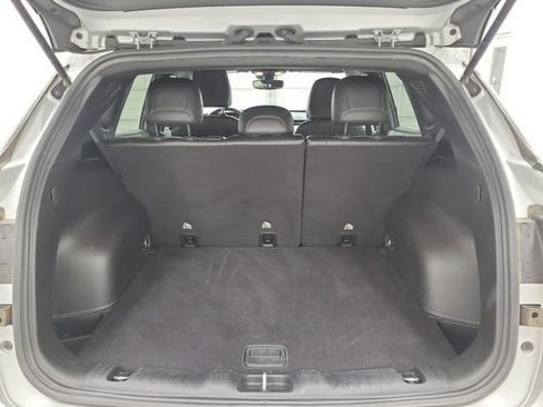 Used 2024 Jeep Compass Latitude AWD/4WD image 8