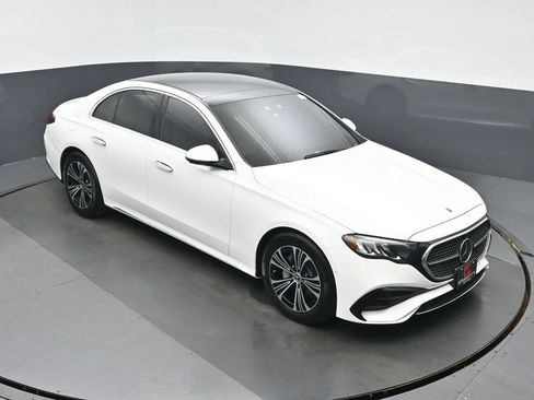 Used 2024 Mercedes-Benz E 350 4MATIC Sedan image 30