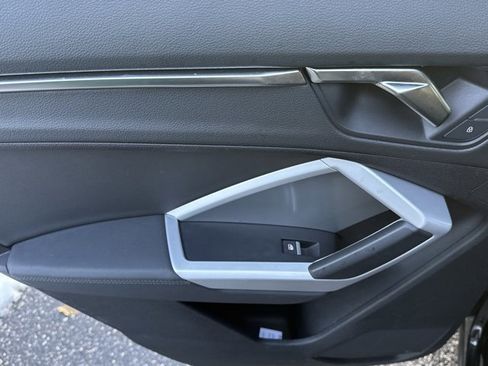 Used 2023 Audi Q3 2.0T Premium w/ Convenience Package image 35