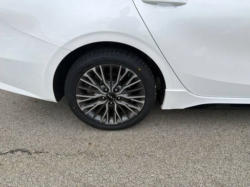 Certified 2024 Kia Forte GT-Line w/ GT-Line Premium Package FWD image 9