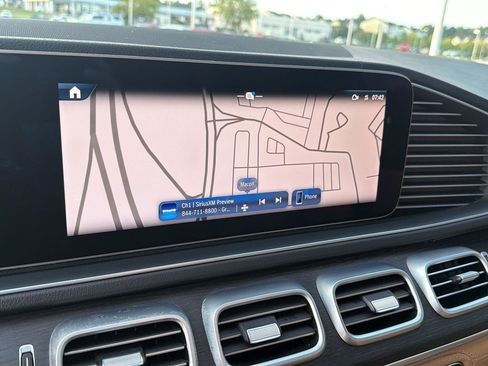 Used 2024 Mercedes-Benz GLE 350 4MATIC image 25