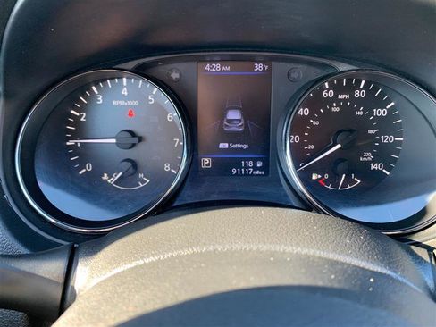 Used 2019 Nissan Rogue Sport S image 25