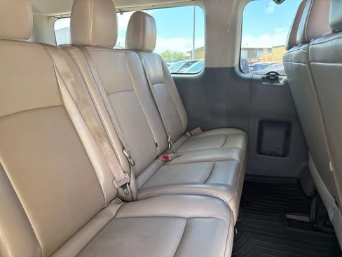 Used 2018 Nissan NV 3500 SL RWD image 13