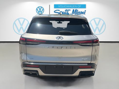 Used 2023 INFINITI QX60 Luxe w/ Performance Audio Package AWD/4WD image 6