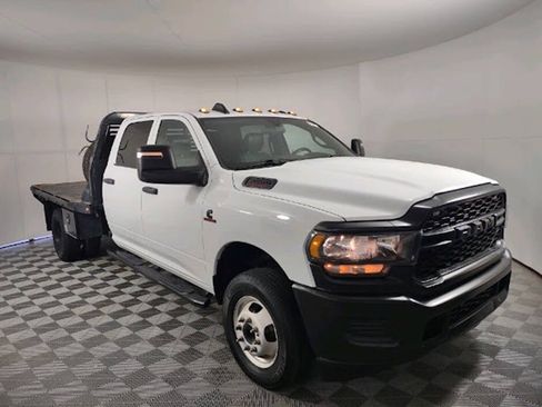 Used 2024 RAM 3500 Tradesman w/ Max Tow Package AWD/4WD image 2