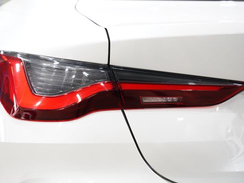Used 2021 BMW 430i Coupe w/ Convenience Package RWD image 8