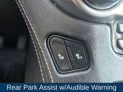 Used 2019 Chevrolet Suburban LT AWD/4WD image 34