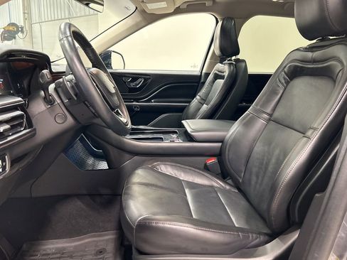 Certified 2023 Lincoln Aviator Reserve w/ Elements Package Plus image 9