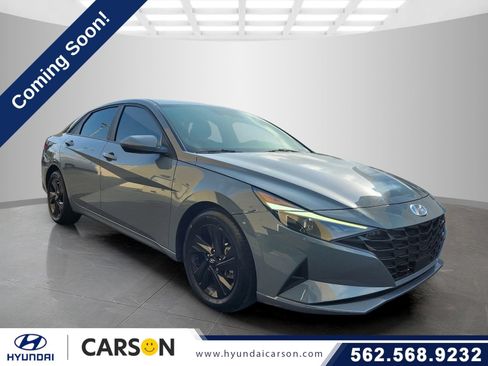 Used 2021 Hyundai Elantra SEL w/ Convenience Package FWD image 1