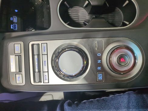 Certified 2025 Genesis GV70 3.5T Sport AWD/4WD image 22