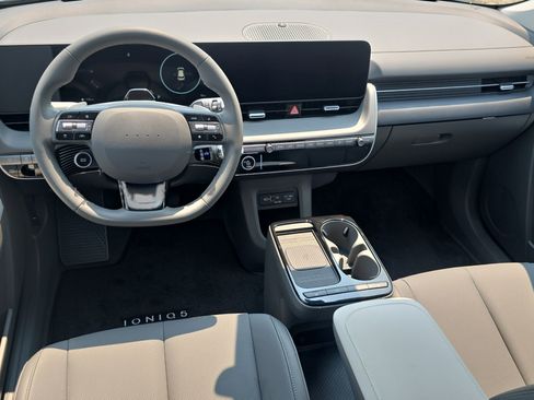 New 2026 Hyundai Ioniq 5 SEL AWD/4WD image 18