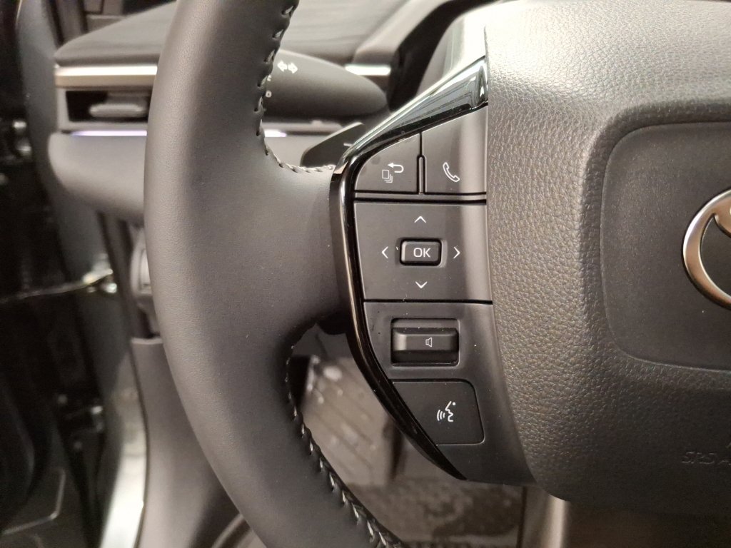 Used 2026 Toyota C-HR AWD/4WD image 20