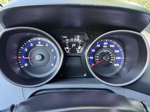 Used 2013 Hyundai Elantra GLS image 16