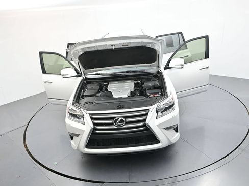 Used 2017 Lexus GX 460 Premium w/ Premium Package AWD/4WD image 33