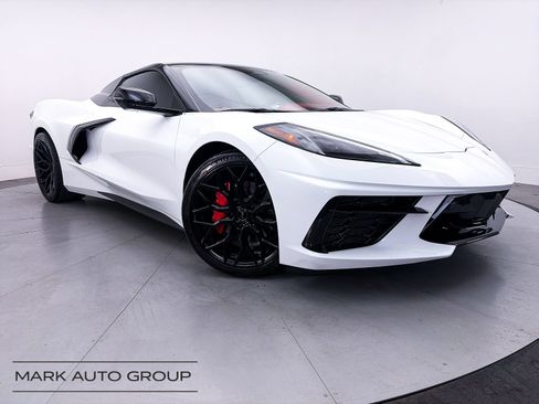 Used 2024 Chevrolet Corvette Stingray Premium Conv w/ Battery Protection Package RWD image 1