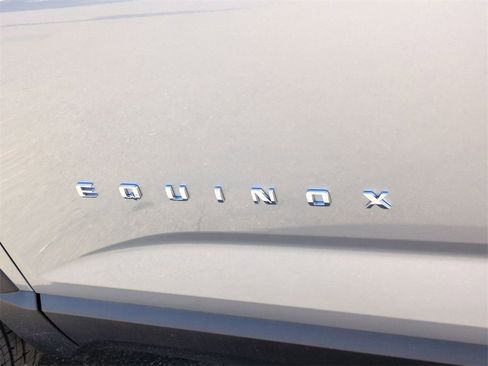 New 2025 Chevrolet Equinox LT w/ Safety and Technology Package image 31