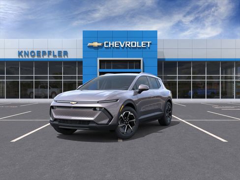 New 2026 Chevrolet Equinox EV LT image 8