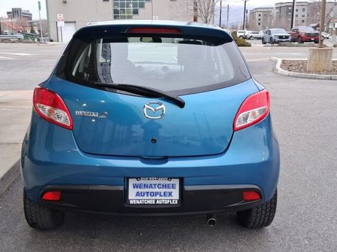 Used 2011 MAZDA MAZDA2 Touring image 6