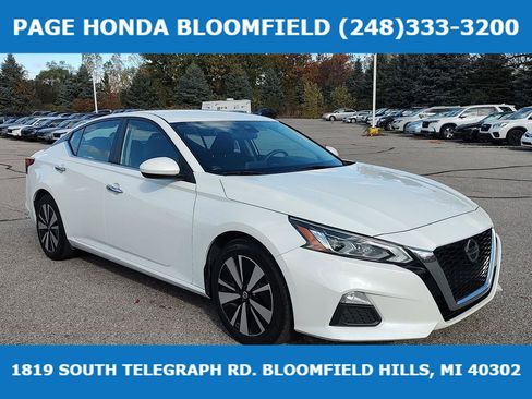 Used 2021 Nissan Altima 2.5 SV image 1