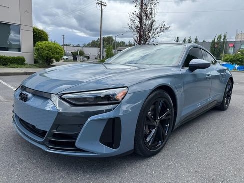 Used 2023 Audi e-tron GT Premium Plus AWD/4WD image 4