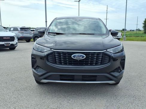 Used 2023 Ford Escape Active w/ Tech Pack #2 AWD/4WD image 10